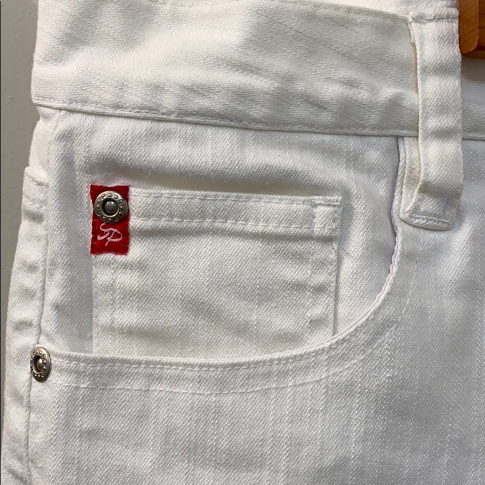 White jeans - Picture 3 of 7